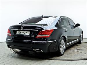 HYUNDAI Equus - Vista 8