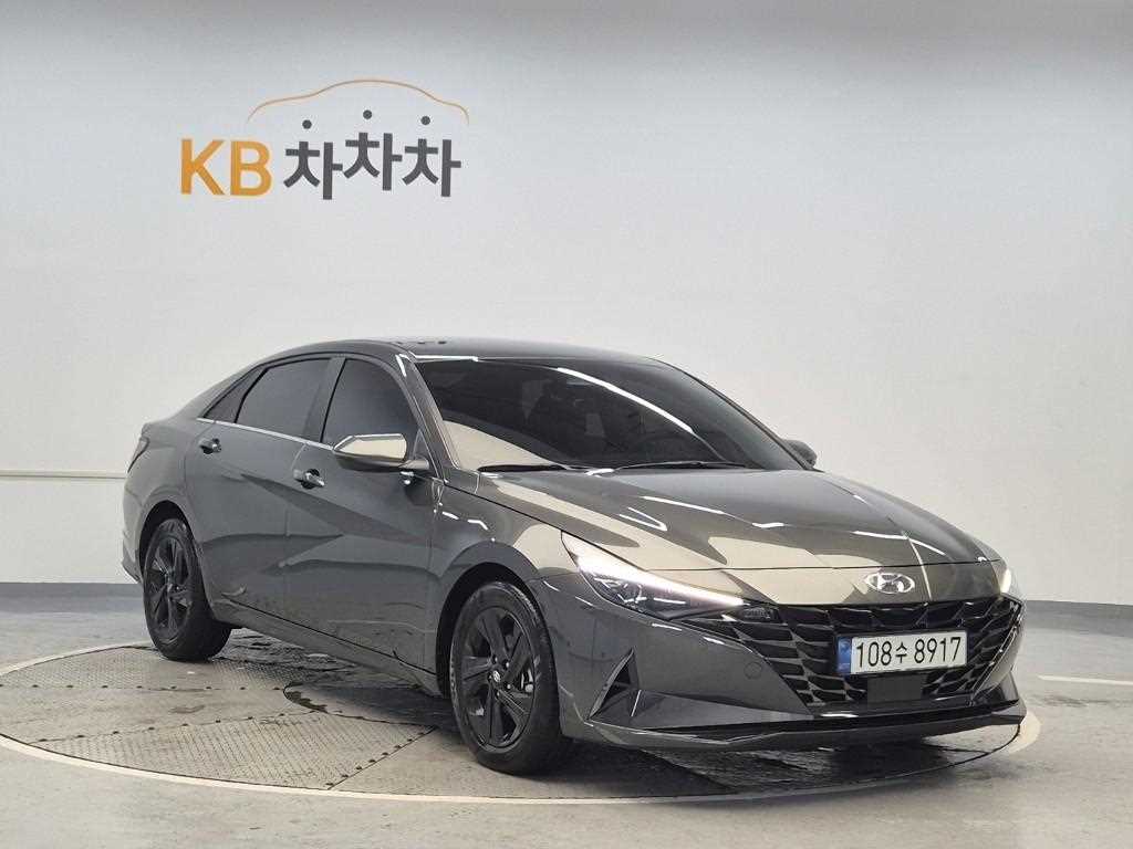 HYUNDAI Avante - Vista 4