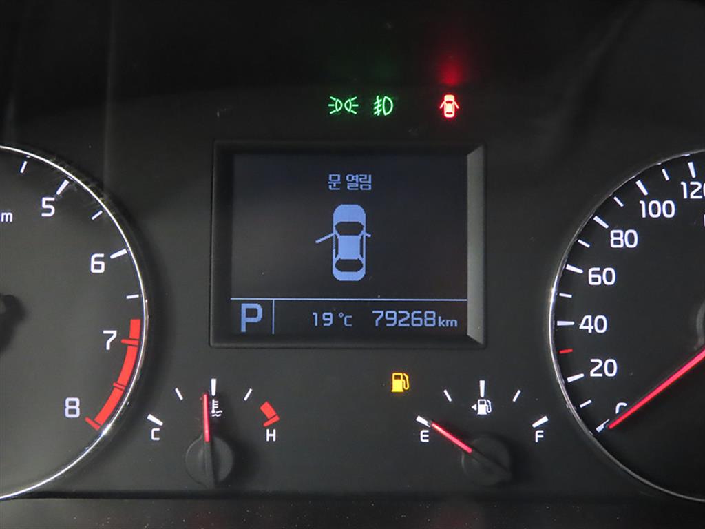 KIA K7 - Vista 9