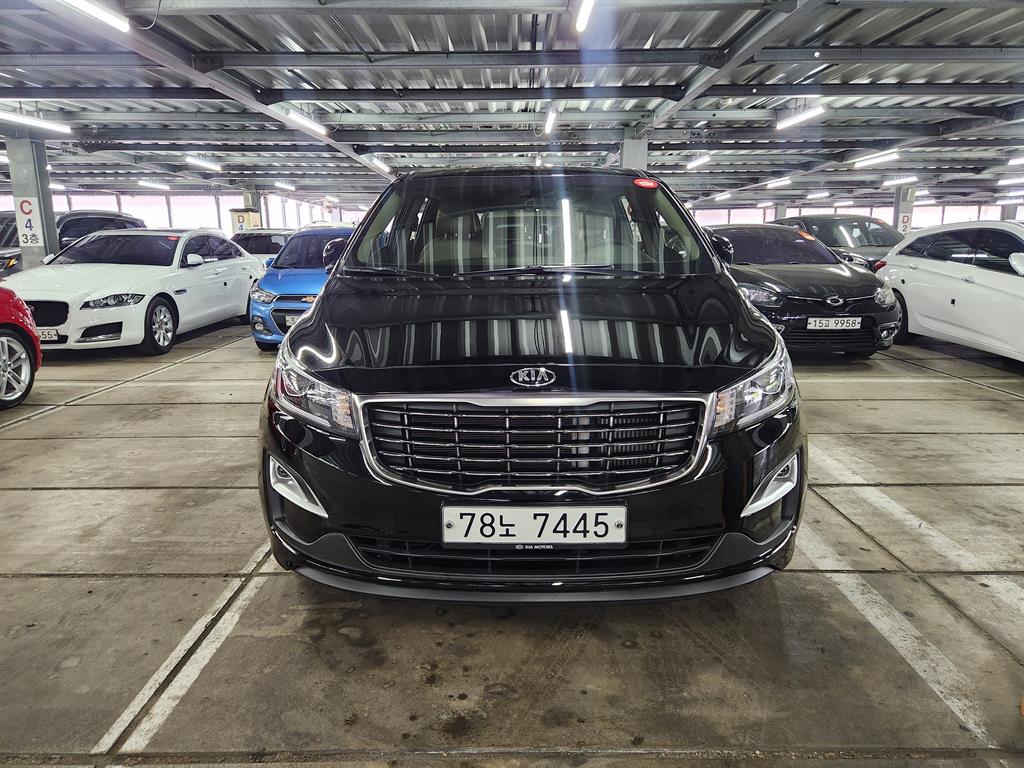 KIA Carnival 2019 Negro - Importación desde Corea - HF Imports Iquique - Foto 1