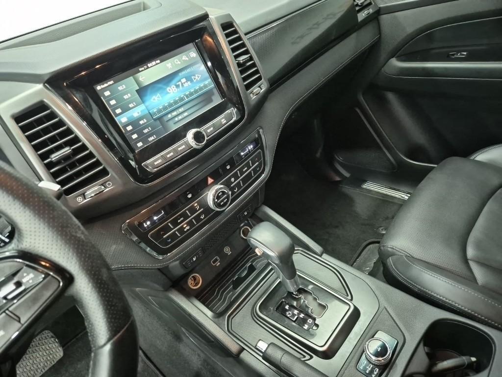 Ssangyong Rexton - Vista 8