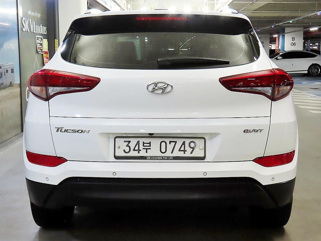 HYUNDAI Tucson - Vista 5