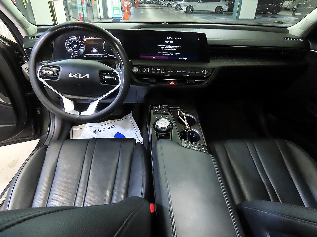 KIA K8 - Vista 10