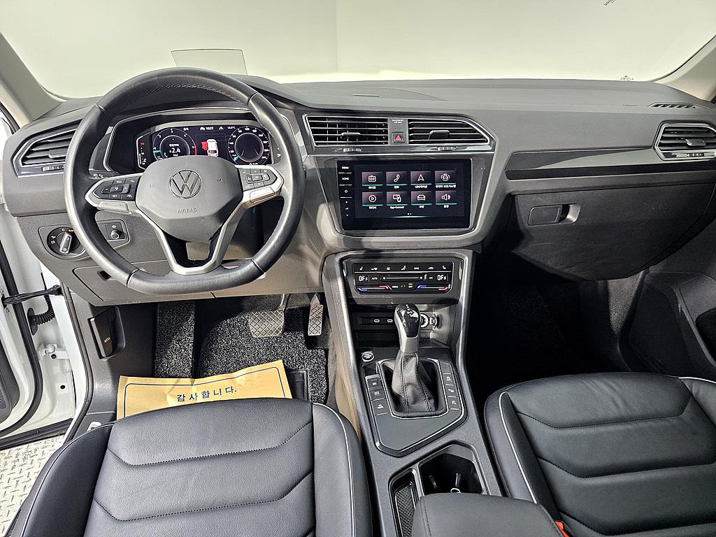 Volkswagen Tiguan - Vista 5