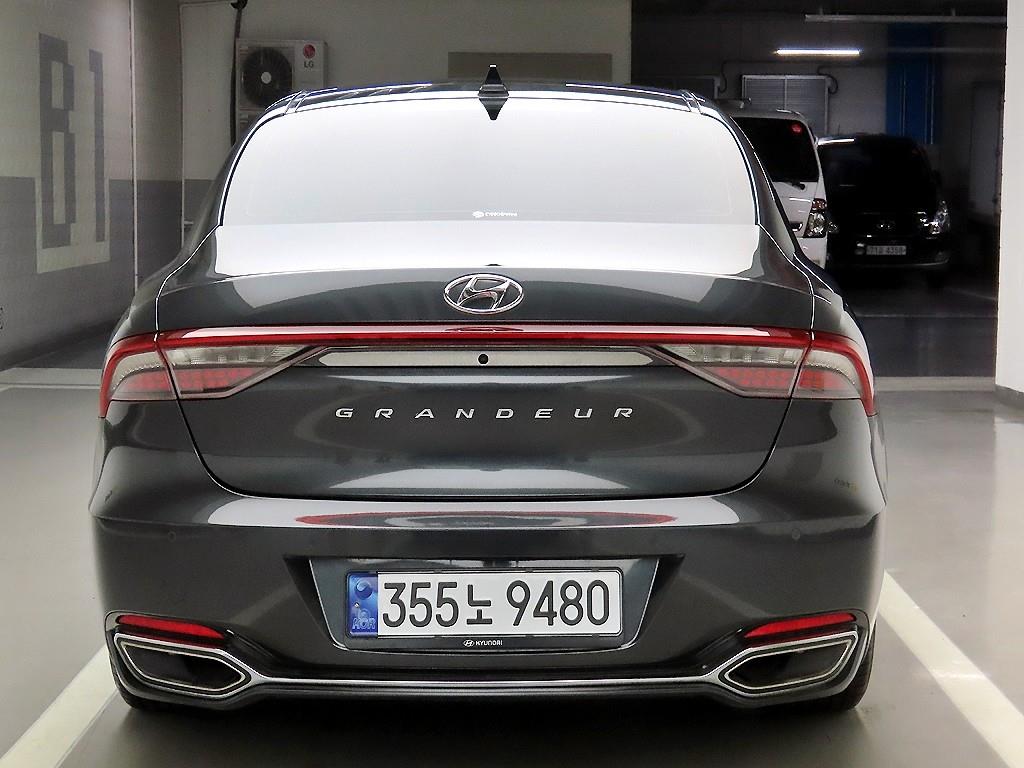 HYUNDAI Grandeur - Vista 3