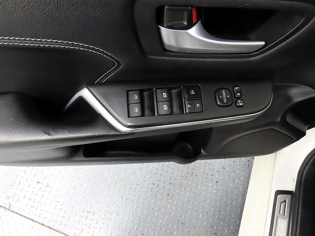 Toyota Camry - Vista 11