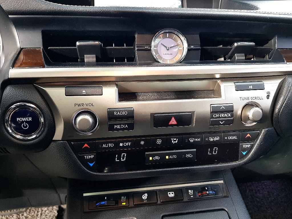 Lexus ES - Vista 12
