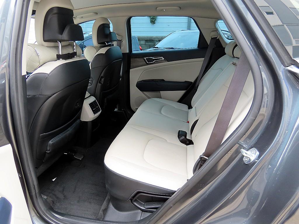 KIA Sportage - Vista 6