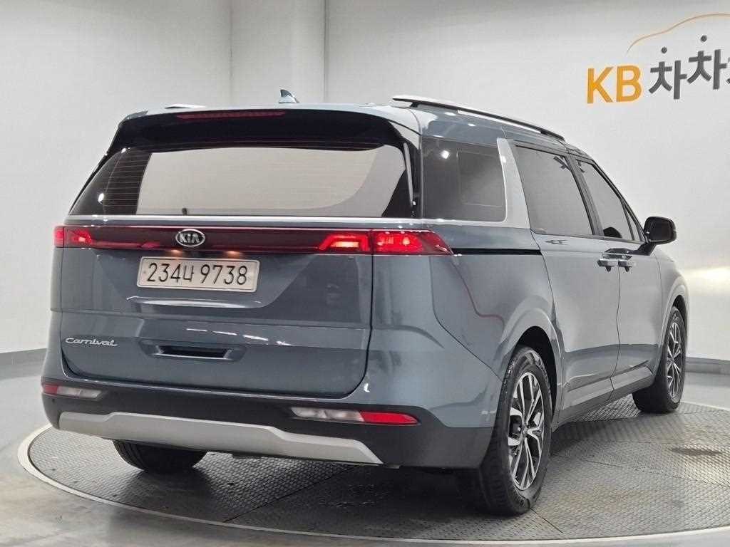 KIA Carnival - Vista 3