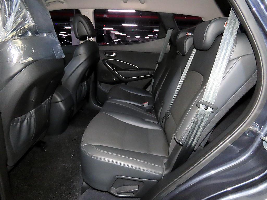 HYUNDAI Santa Fe - Vista 7