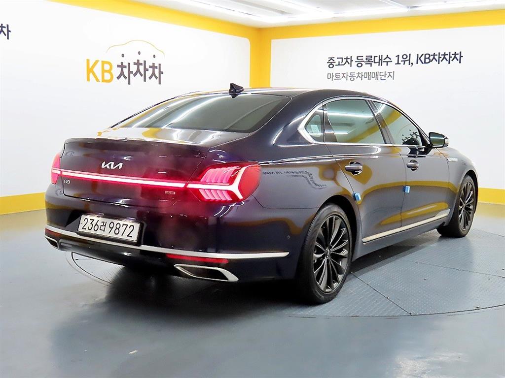 KIA K9 - Vista 4