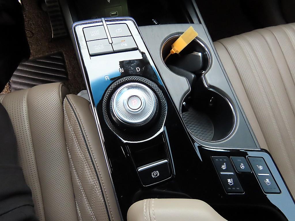KIA K8 - Vista 11