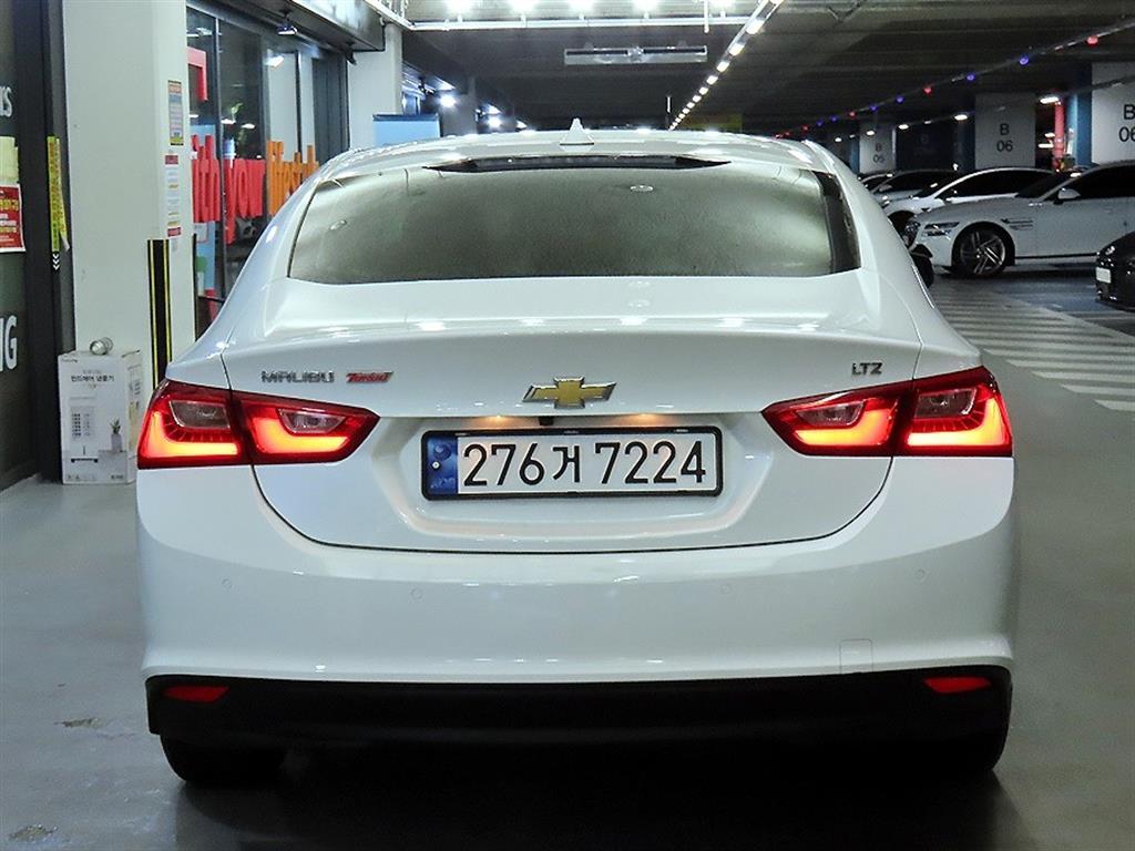 Chevrolet Malibu - Vista 5