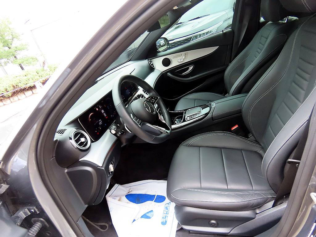 Mercedes Benz E class - Vista 5