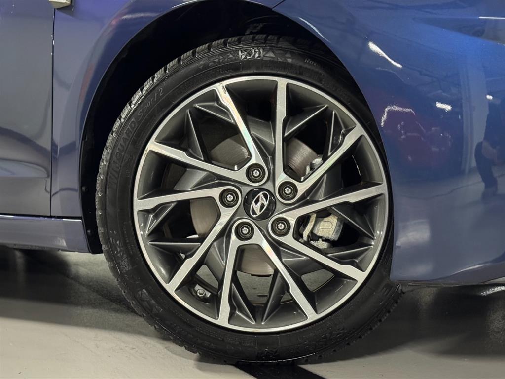 HYUNDAI Avante - Vista 7