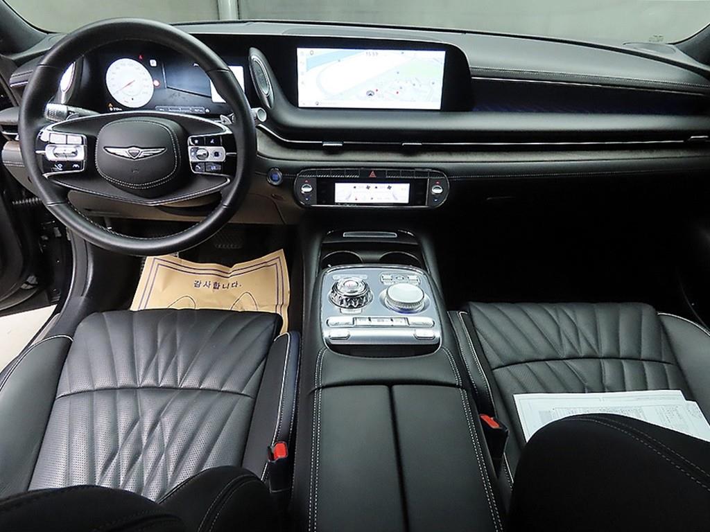 Genesis G90 - Vista 7