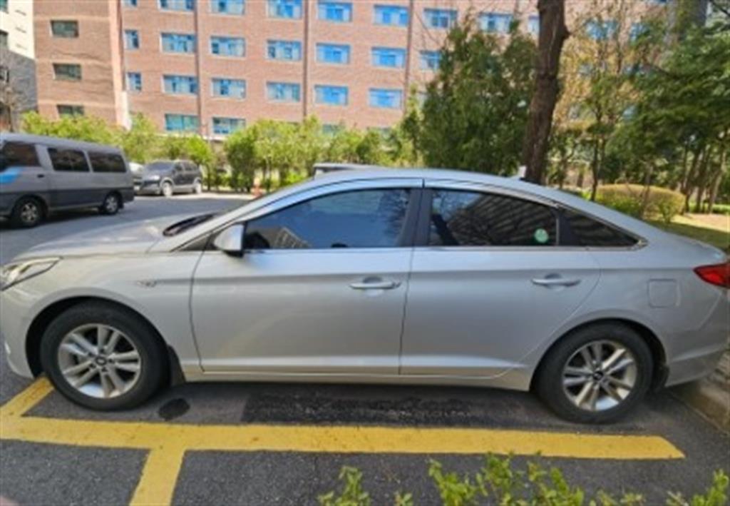 HYUNDAI Sonata - Vista 3