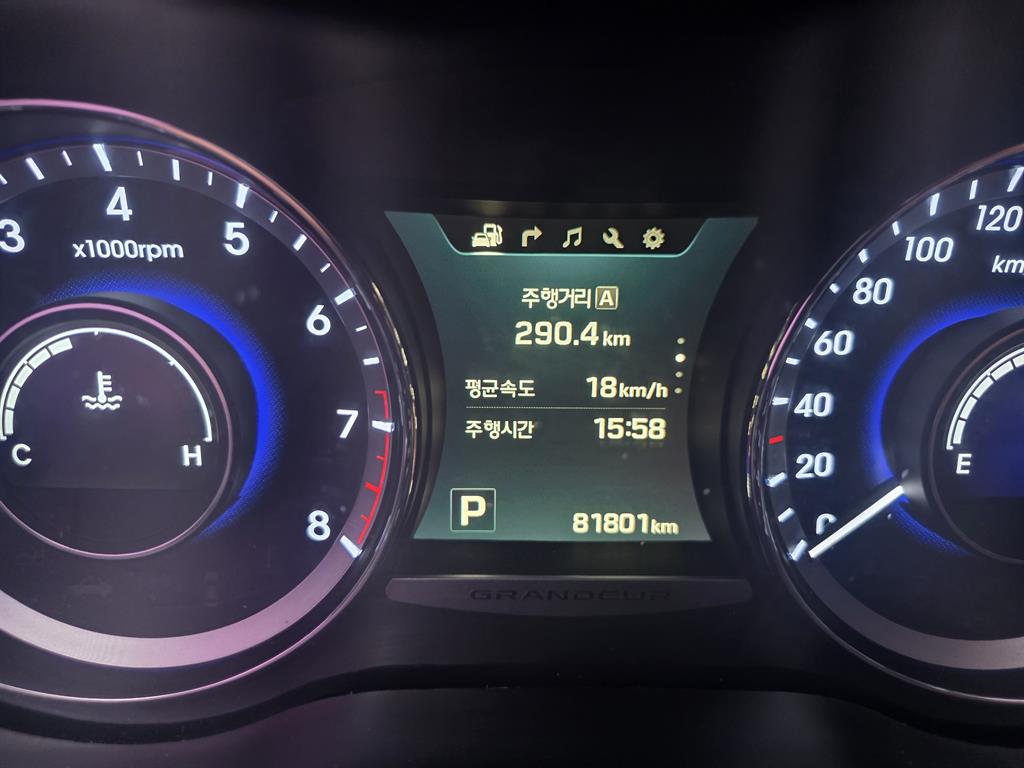 HYUNDAI Grandeur - Vista 8