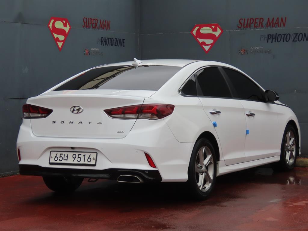 HYUNDAI Sonata - Vista 5