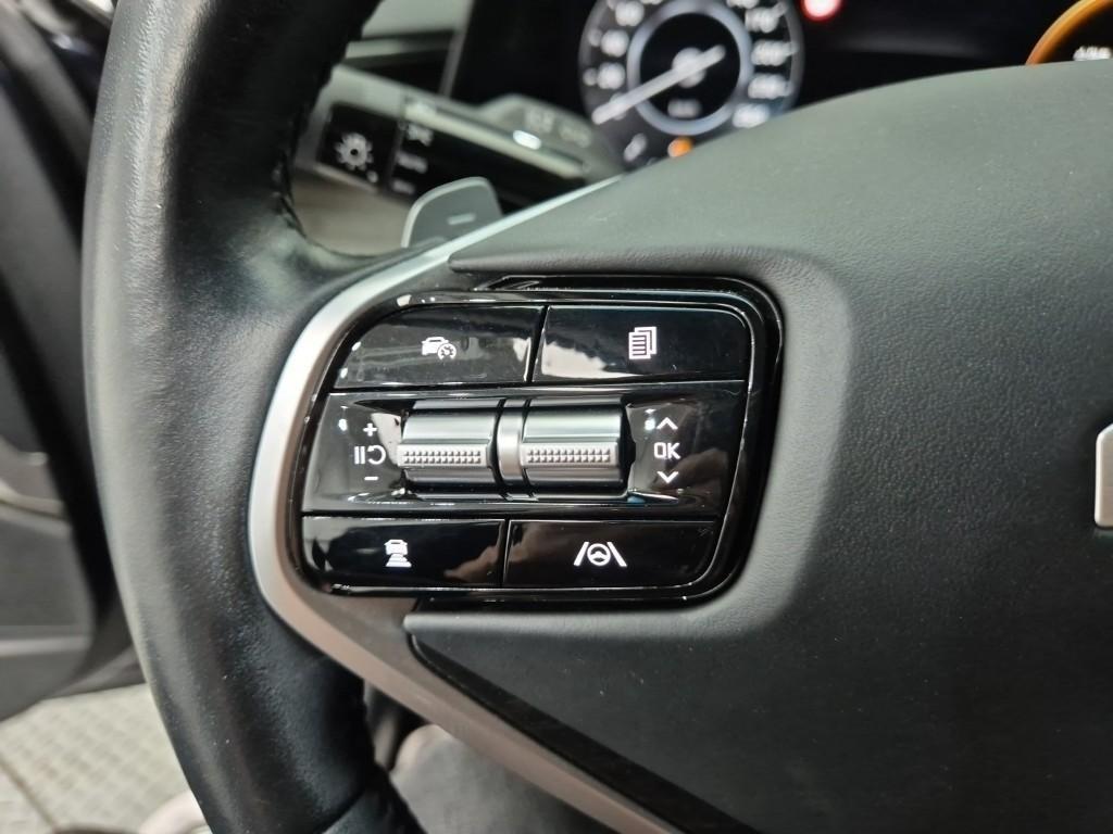 KIA K8 - Vista 10