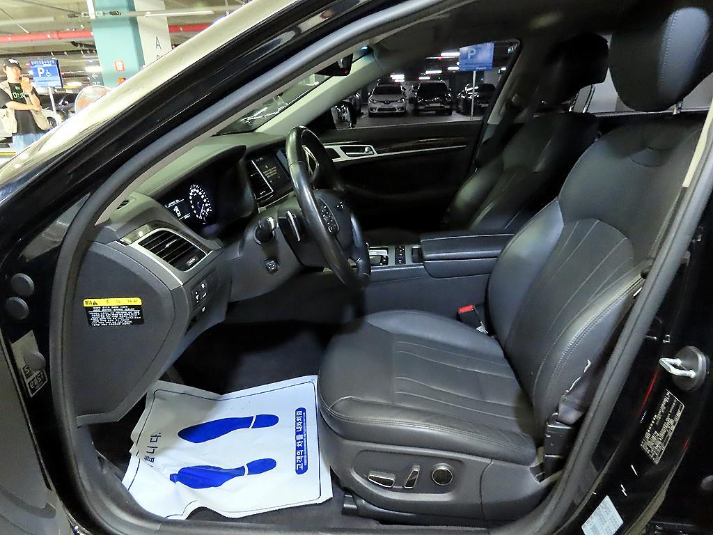 Genesis G80 - Vista 6