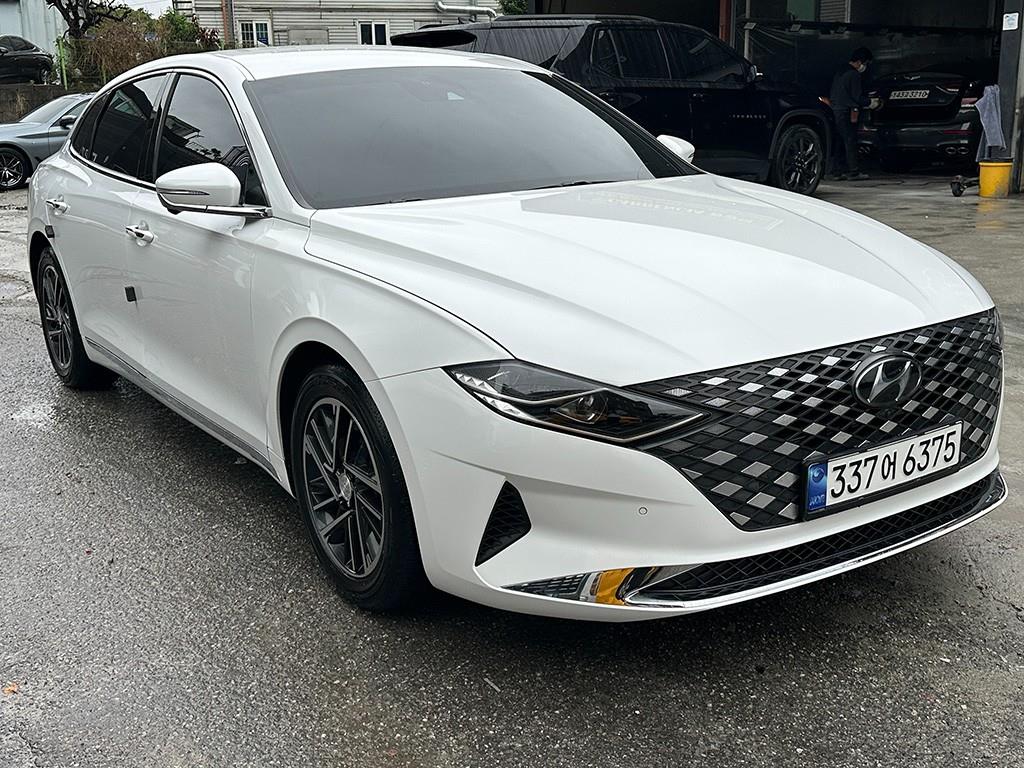 HYUNDAI Grandeur - Vista 2