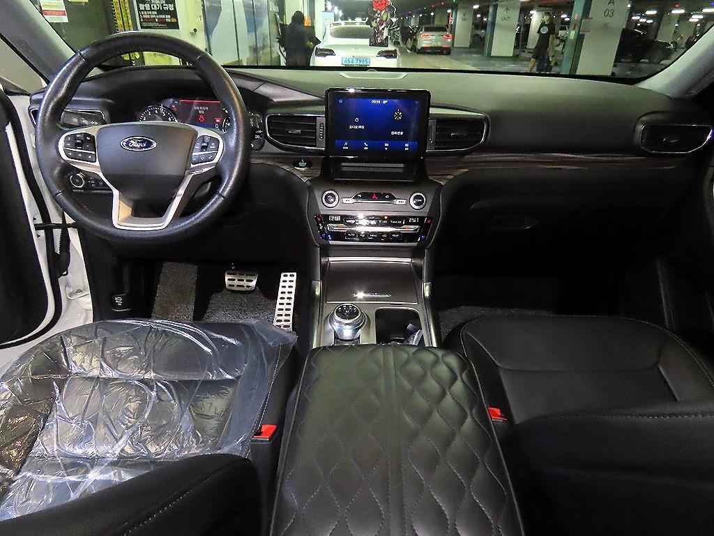 Ford Explorer - Vista 10