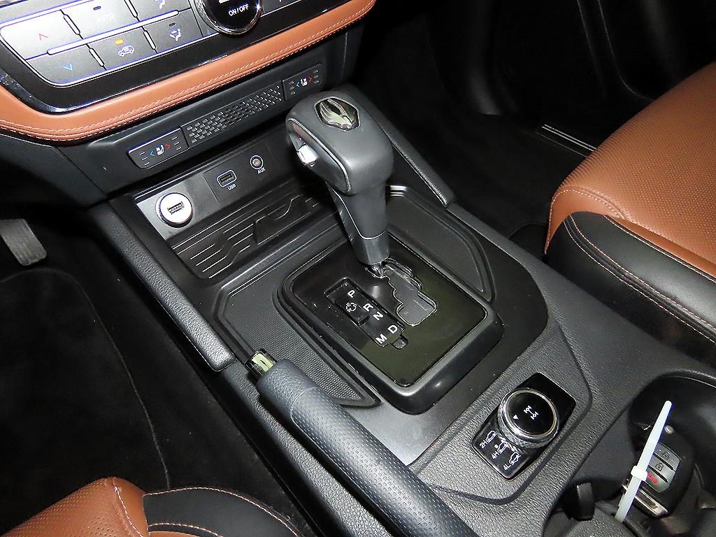 Ssangyong Rexton - Vista 12