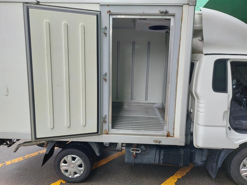 Small Truck Refrigerator Box(High Deck) 2019 Blanco - Importación desde Corea - HF Imports Iquique - Foto 15