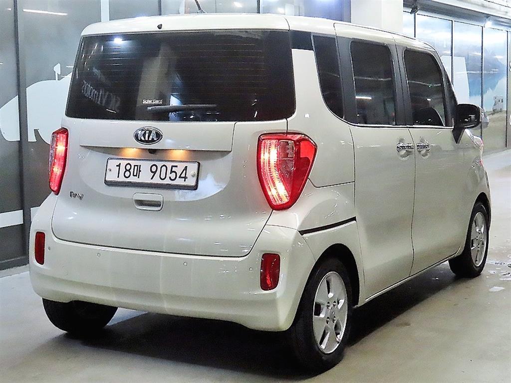 KIA Ray - Vista 4