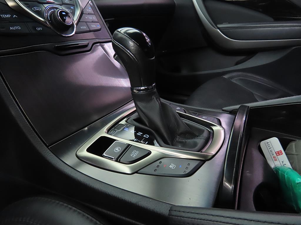 HYUNDAI Grandeur - Vista 9