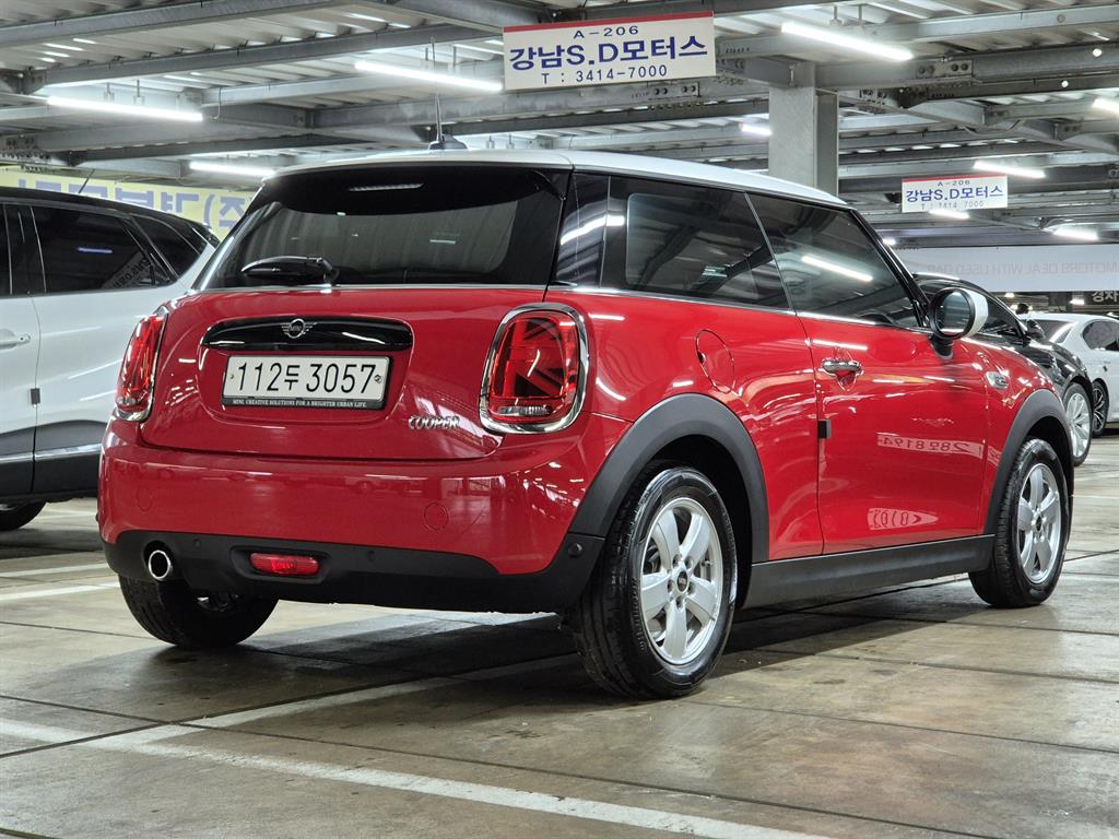 Mini Cooper - Vista 4