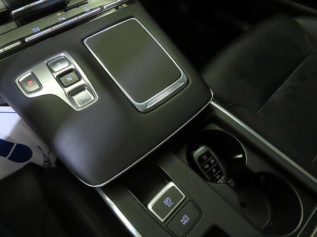 HYUNDAI Grandeur - Vista 12