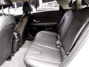 HYUNDAI Avante - Vista 8