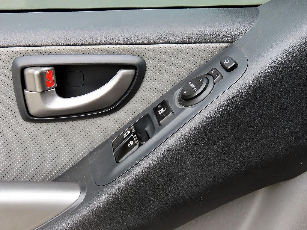 HYUNDAI Starex - Vista 12