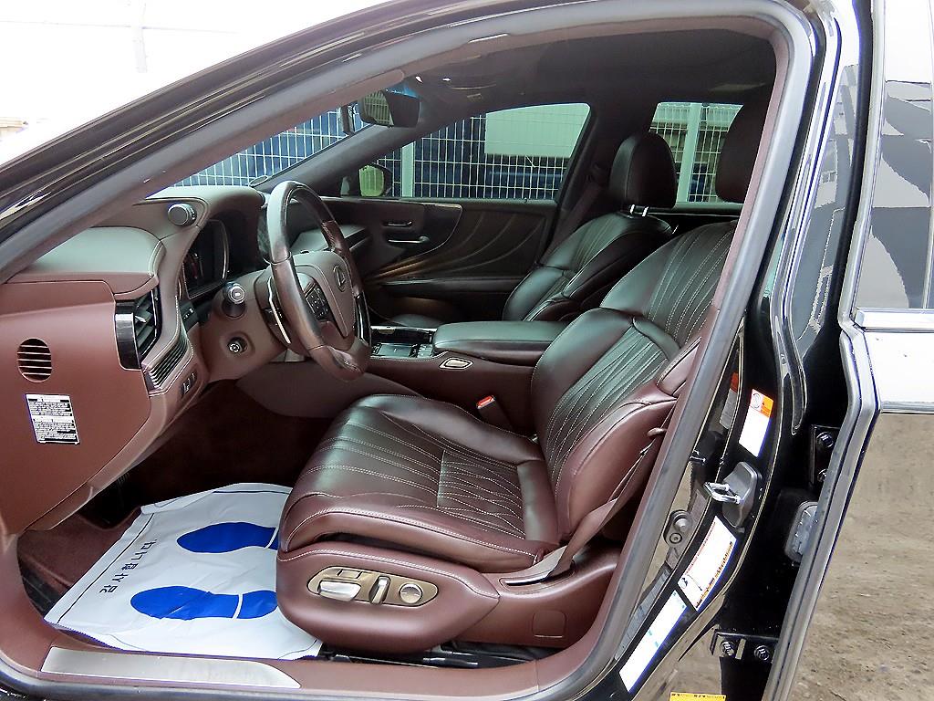 Lexus LS - Vista 5