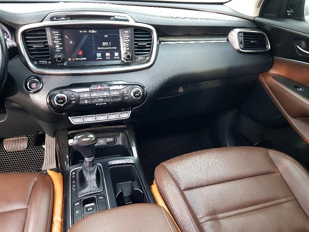KIA Sorento - Vista 10