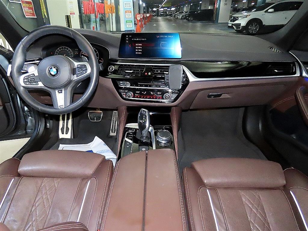 BMW 5 Series - Vista 10