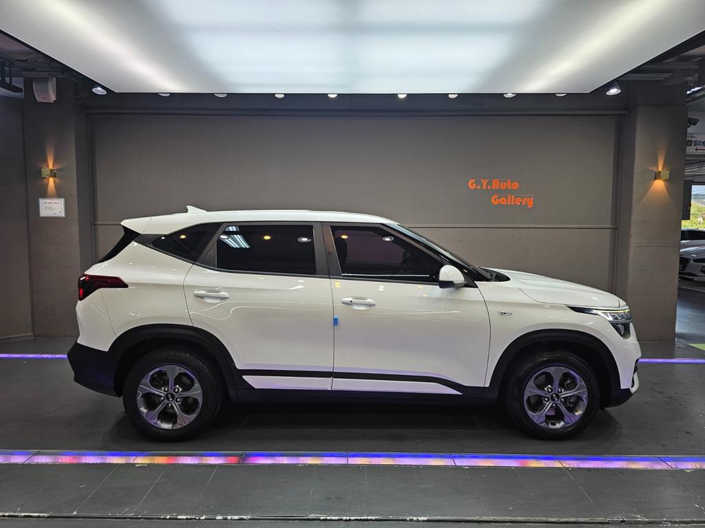 KIA Seltos - Vista 11