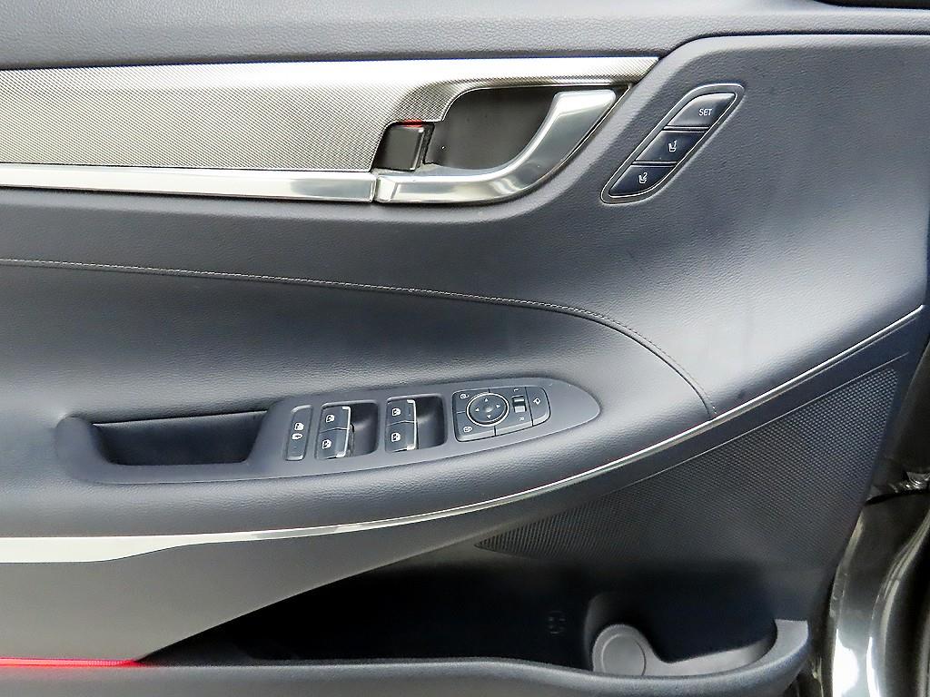 HYUNDAI Grandeur - Vista 11