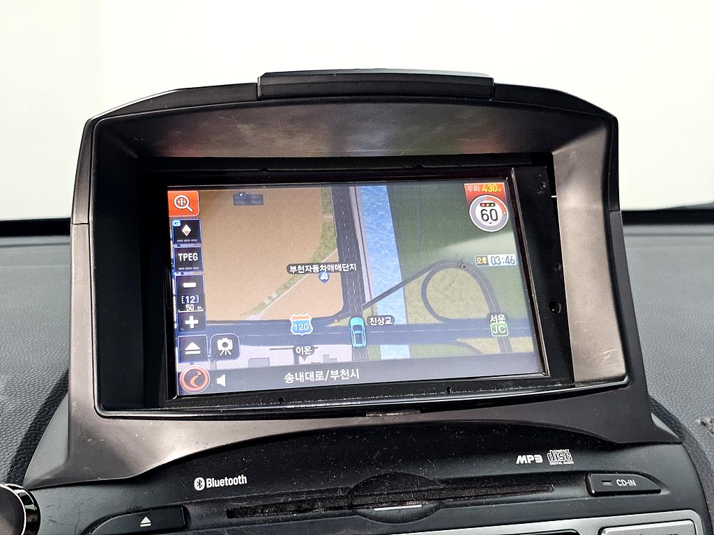 HYUNDAI Tucson 2011 Blanco - Importación desde Corea - HF Imports Iquique - Foto 13