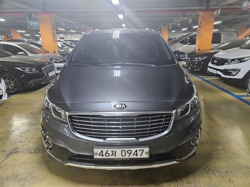 KIA Carnival - Vista 2