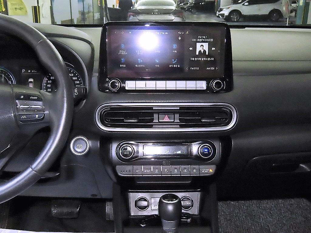 HYUNDAI Kona - Vista 11