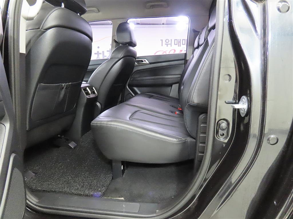 Ssangyong Rexton - Vista 6
