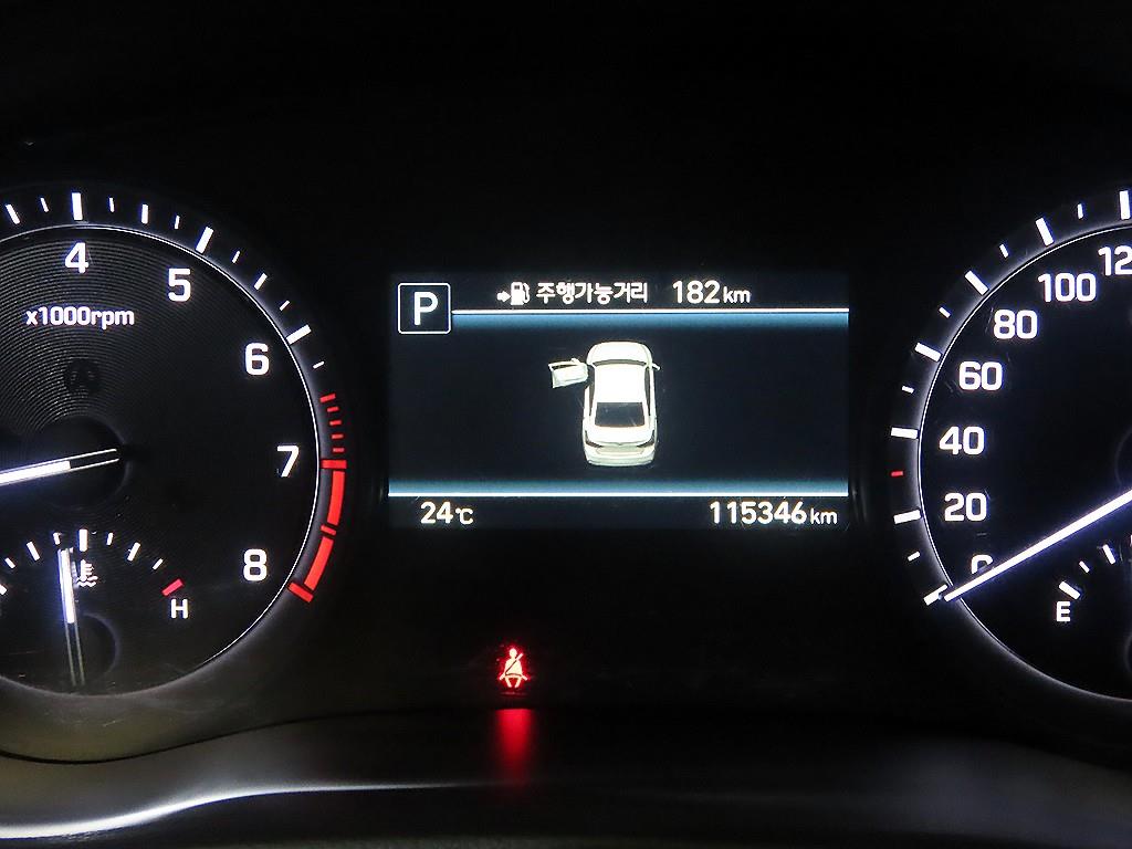 Genesis G80 - Vista 9