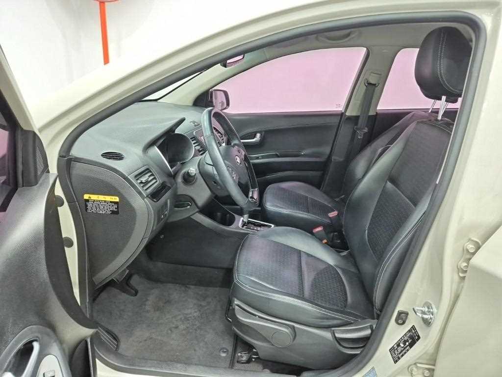 KIA Morning - Vista 11