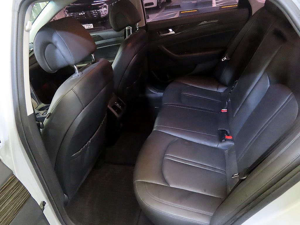 HYUNDAI Sonata - Vista 7