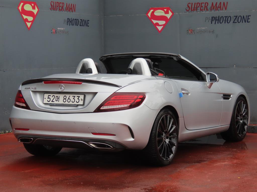 Mercedes Benz SLC Class - Vista 11