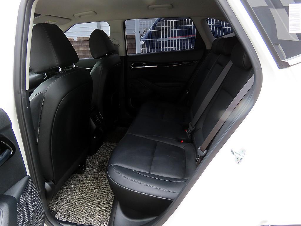 KIA Seltos - Vista 6