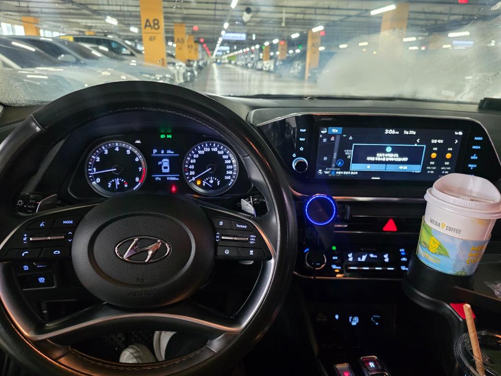 HYUNDAI Sonata - Vista 8